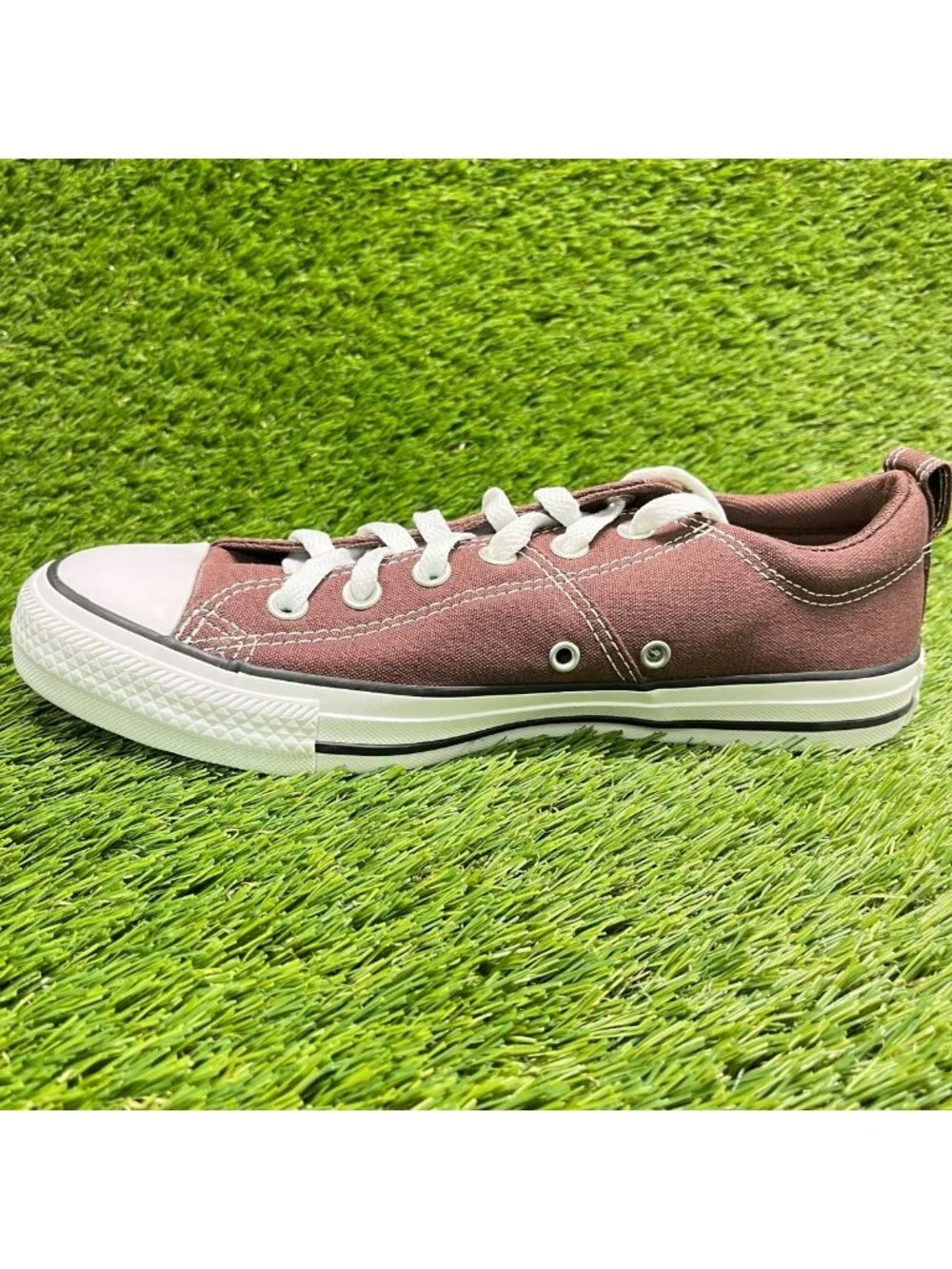 Converse Chuck Taylor All Star Madison Womens Size 9.5 Athletic Shoes Sneakers